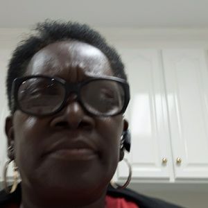 Meet your Posher, Phyllis